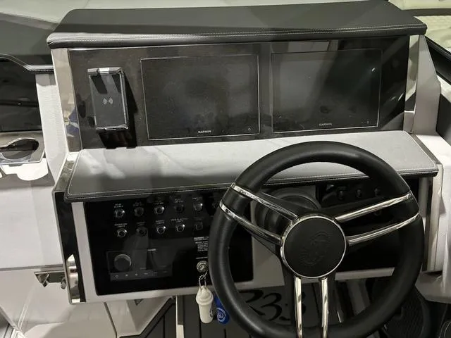 Slide: The Image of Cobalt R33 2023 - 11