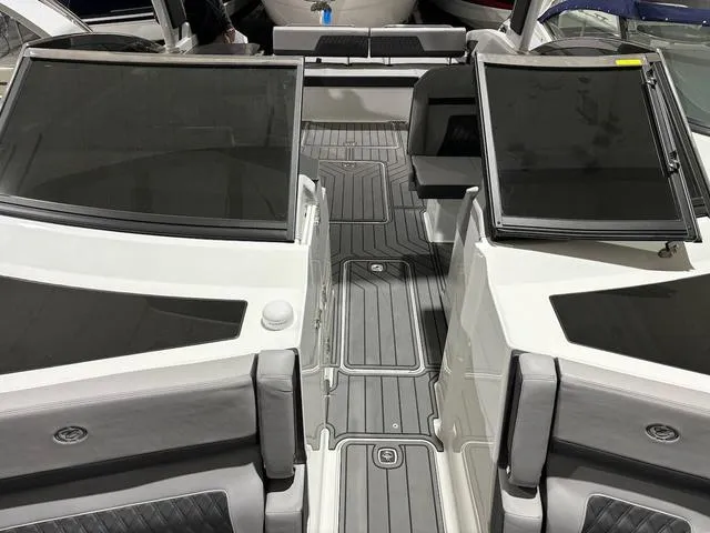 Slide: The Image of Cobalt R33 2023 - 16