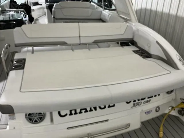 Slide: The Image of Formula Boats 350 Crossover Bowrider 2019 - 6