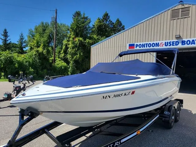 Slide: The Image of Cobalt 226 Bowrider 2004 - 12