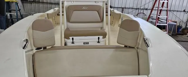 Slide: The Image of Scout 195 Sportfish 2025 - 4