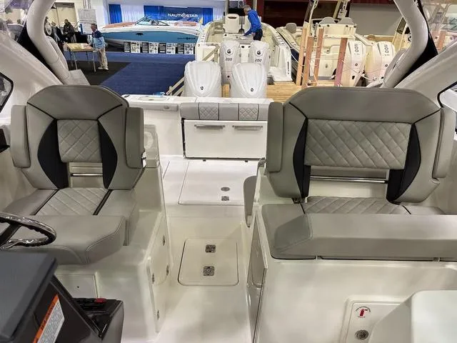 Slide: The Image of Pursuit DC 306 Dual Console 2025 - 8