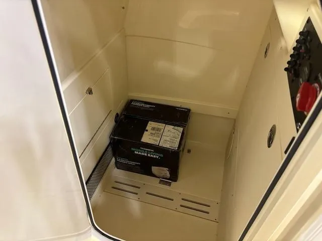 Slide: The Image of Scout 215 XSF 2025 - 8