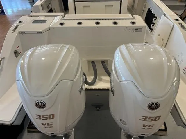 Slide: The Image of Pursuit S 328 Sport 2025 - 11