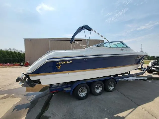 Slide: The Image of Formula Boats 330 Sun Sport 2002 - 3