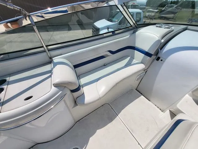 Slide: The Image of Formula Boats 330 Sun Sport 2002 - 7