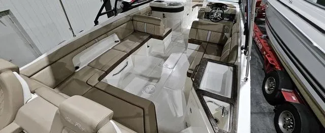 Slide: The Image of Sea Ray 290 Sundeck 2016 - 4