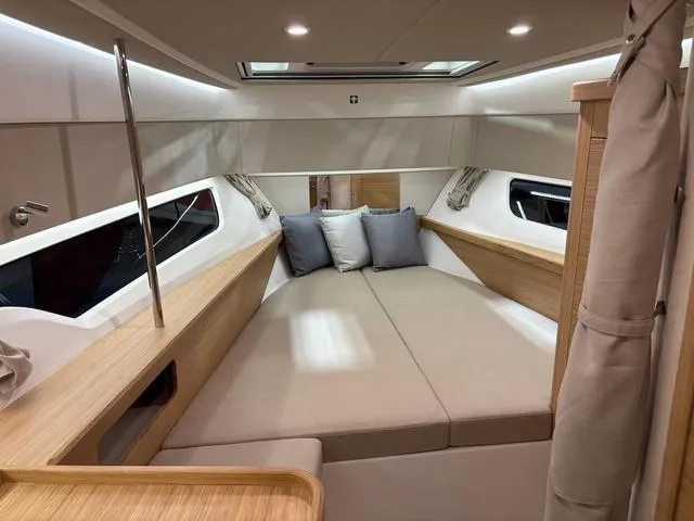 Slide: The Image of Nimbus W11 2025 - 17