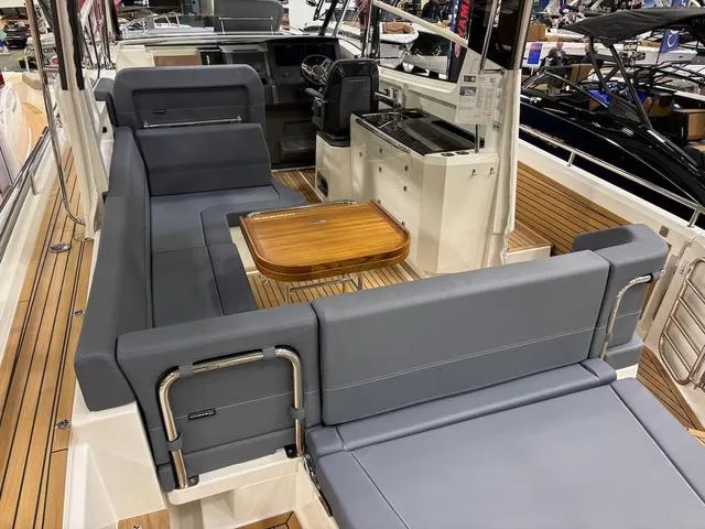 Slide: The Image of Nimbus W11 2025 - 5