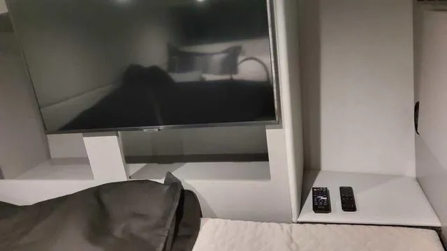 Slide: The Image of Formula 380 Super Sport Crossover 2025 - 10