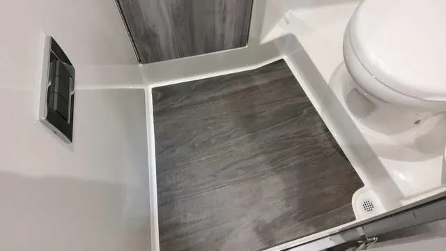 Slide: The Image of Formula 380 Super Sport Crossover 2025 - 13