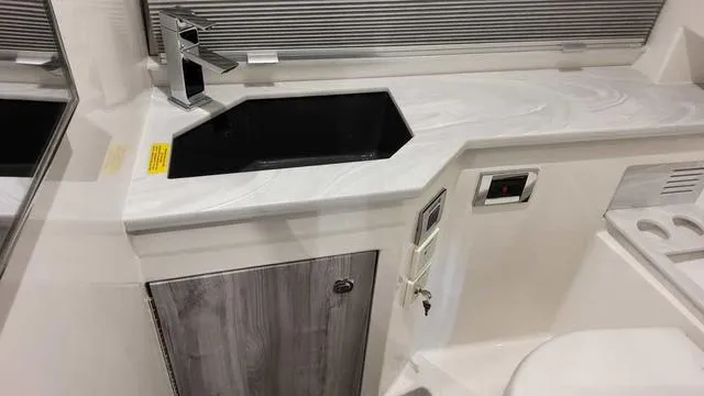 Slide: The Image of Formula 380 Super Sport Crossover 2025 - 14