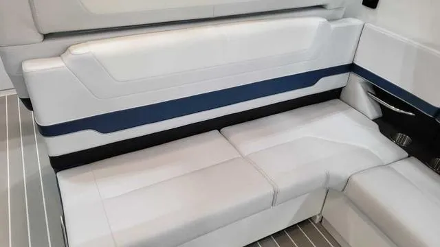 Slide: The Image of Formula 380 Super Sport Crossover 2025 - 18