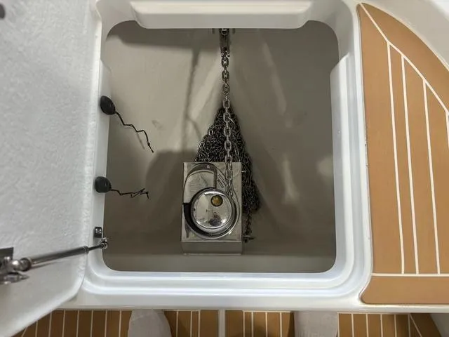 Slide: The Image of Nimbus Commuter C9 2025 - 11