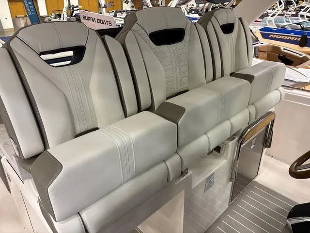 Slide: The Image of Tiara 34LS 2025 - 7