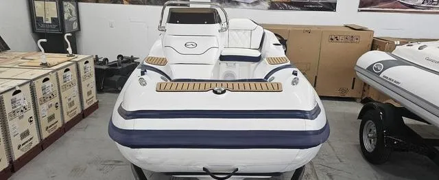 Slide: The Image of Walker Bay Generation 12 Dlx 2024 - 2