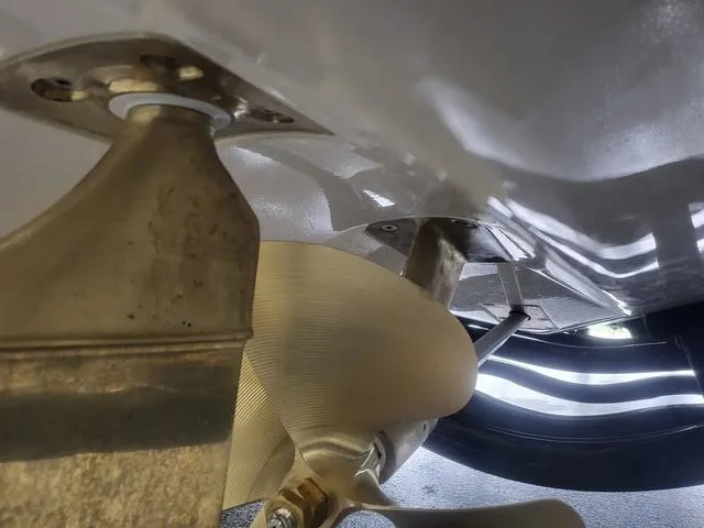 Slide: The Image of 2024 Thoroughbred u23i boat propeller and rudder detail. - 26