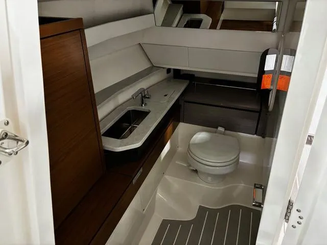 Slide: The Image of Tiara 34lx 2024 - 10