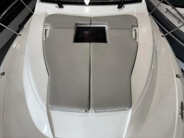 Slide: The Image of Pursuit OS 325 Offshore 2025 - 30