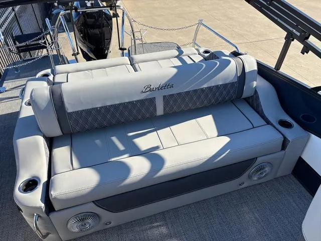 Slide: The Image of Barletta L25UC 2025 - 9