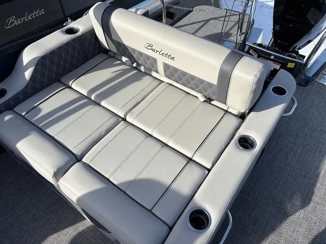 Slide: The Image of Barletta L25UE 2025 - 10