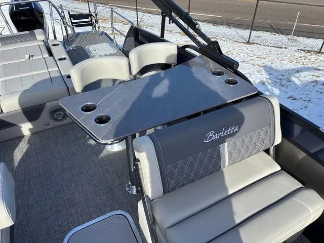 Slide: The Image of Barletta L25UE 2025 - 6