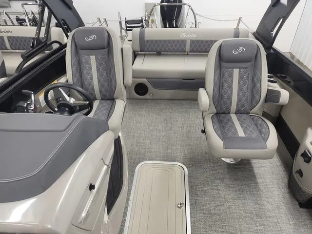 Slide: The Image of Barletta Lusso L25UCA 2024 - 4