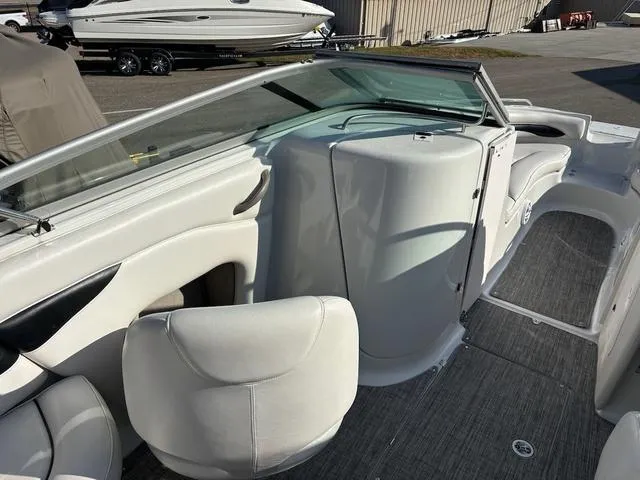 Slide: The Image of Crownline Boats 239 DB 2002 - 11