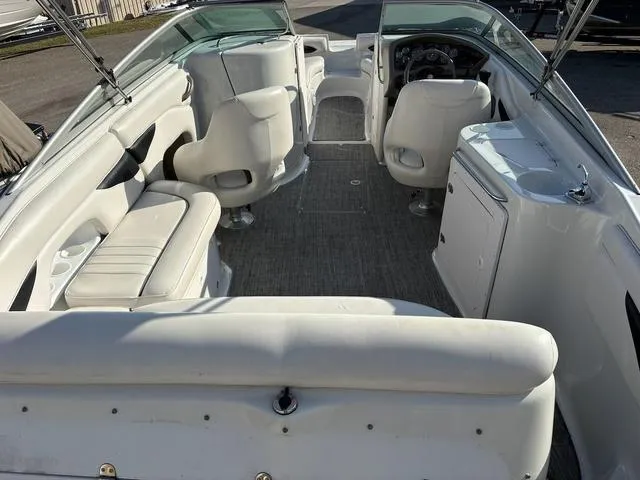 Slide: The Image of Crownline Boats 239 DB 2002 - 5