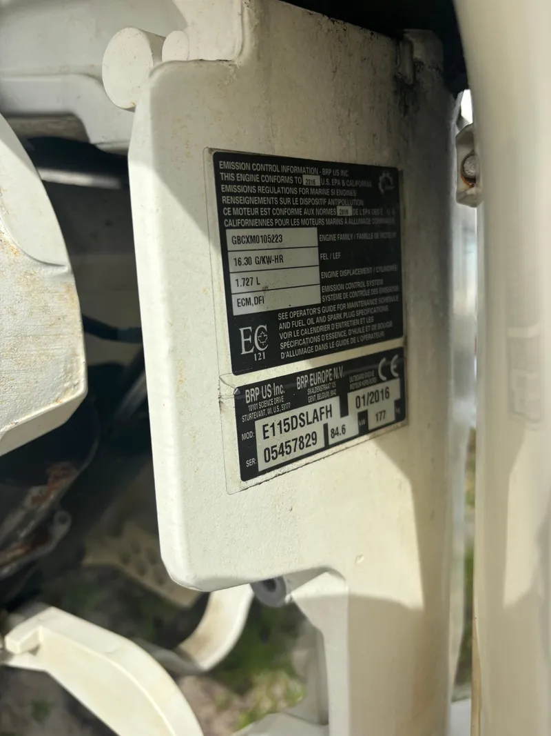 Slide: The Image of 2016 Alumacraft 2072 Bay engine label with specifications and serial number. - 14