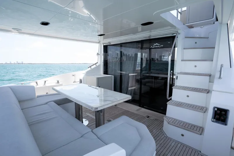Slide: The Image of Azimut Fly 60 2019 - 30