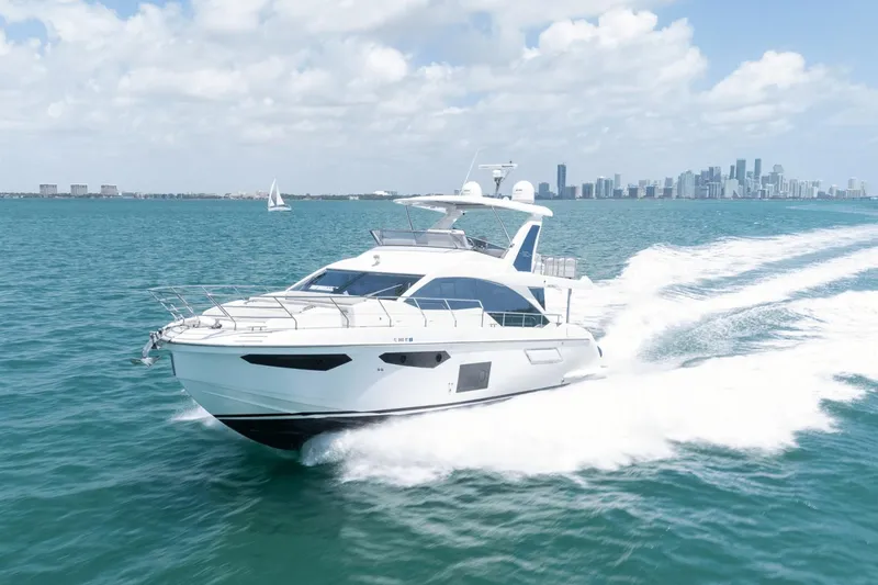 Slide: The Image of Azimut Fly 60 2019 - 12