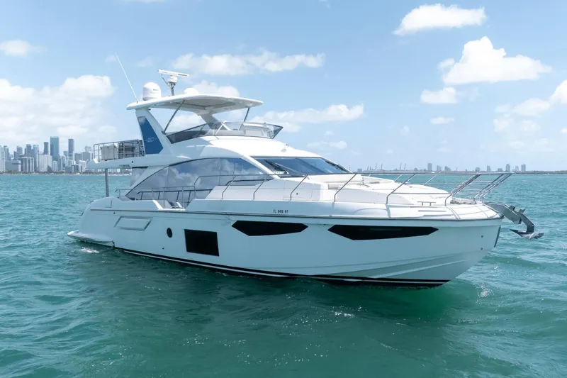Slide: The Image of Azimut Fly 60 2019 - 5