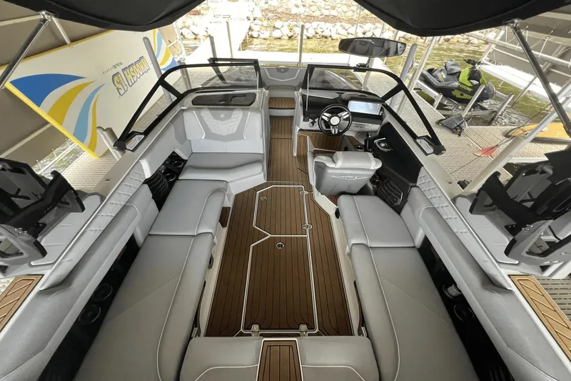 Slide: The Image of Nautique Super Air Nautique G23 2022 - 11