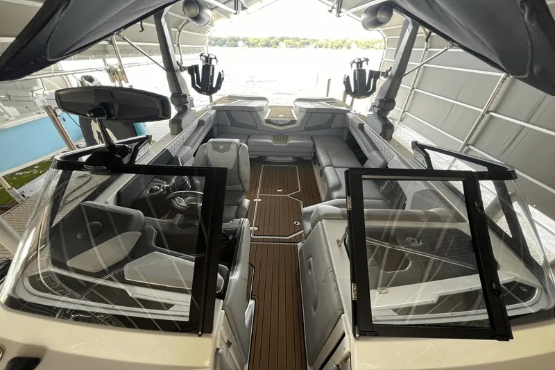 Slide: The Image of Nautique Super Air Nautique G23 2022 - 18