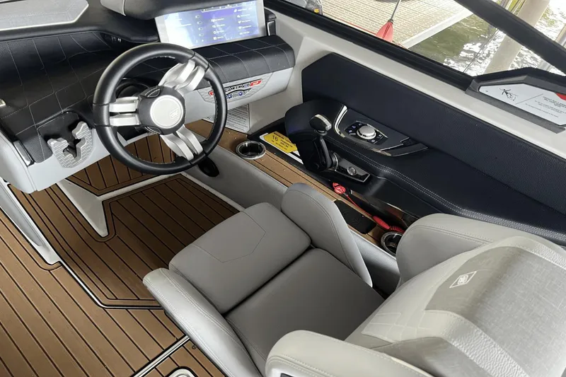 Slide: The Image of Nautique Super Air Nautique G23 2022 - 19