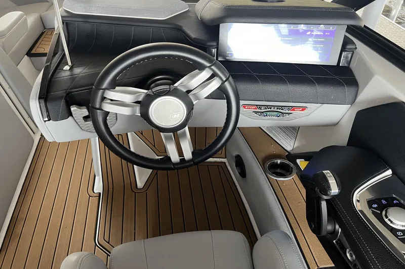 Slide: The Image of Nautique Super Air Nautique G23 2022 - 20