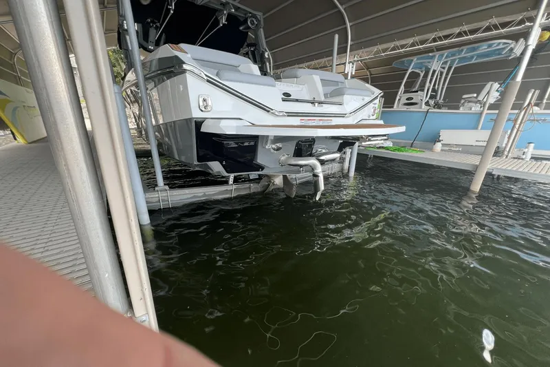 Slide: The Image of Nautique Super Air Nautique G23 2022 - 8