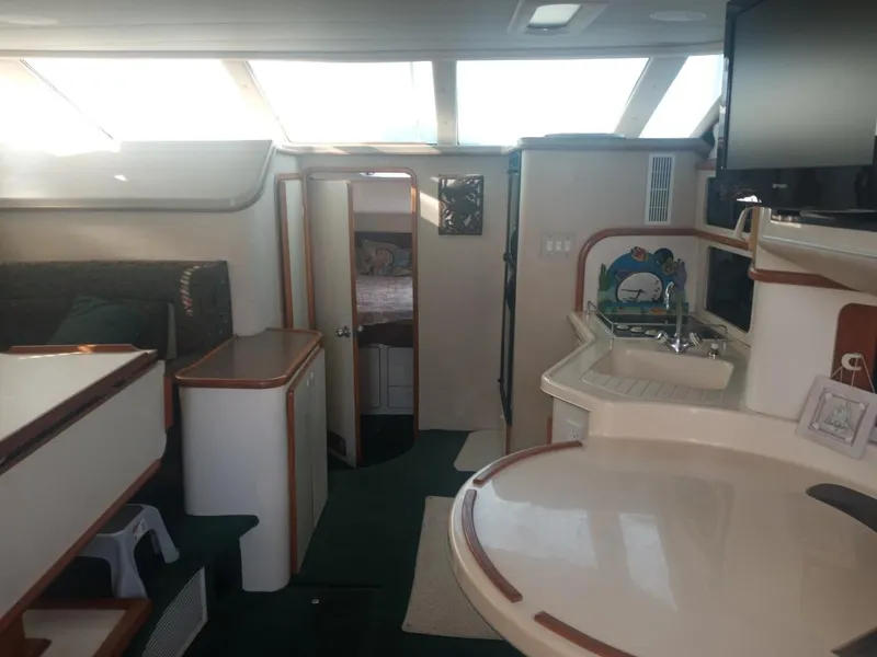 Slide: The Image of Sea Ray 440 Express Bridge 1995 - 19