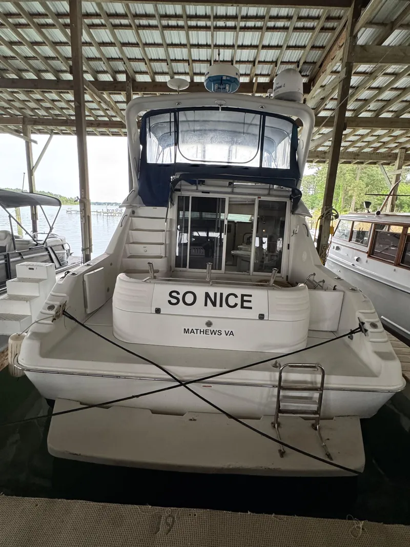 Slide: The Image of Sea Ray 440 Express Bridge 1995 - 3