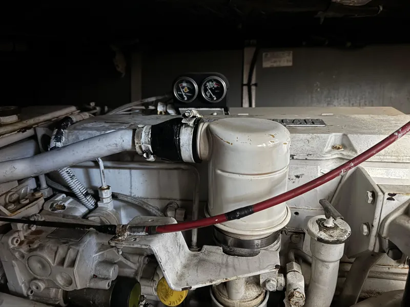 Slide: The Image of Sea Ray 440 Express Bridge 1995 - 30