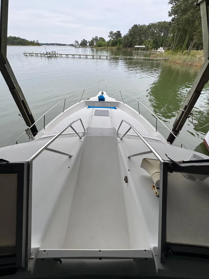 Slide: The Image of Sea Ray 440 Express Bridge 1995 - 8