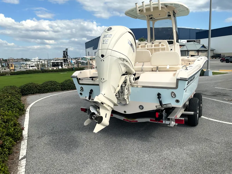 Slide: The Image of Grady-White 251 Coastal Explorer 2026 - 8