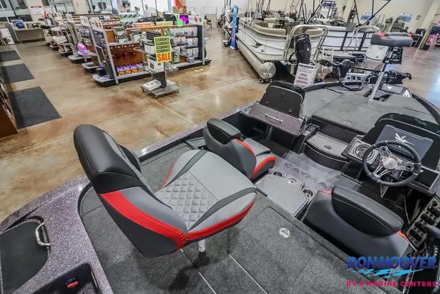 Slide: The Image of Caymas CX 18 PRO 2025 - 14