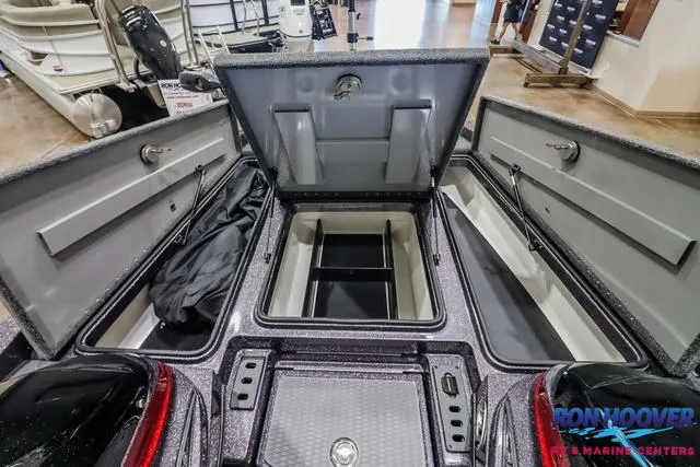 Slide: The Image of Caymas CX 18 PRO 2025 - 17