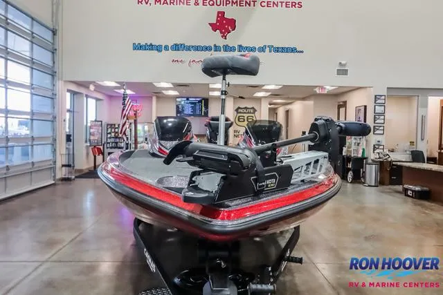 Slide: The Image of Caymas CX 18 PRO 2025 - 2