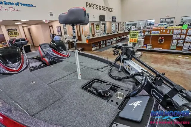 Slide: The Image of Caymas CX 18 PRO 2025 - 9