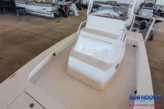 Slide: The Image of Majek M2 ILLUSION 2025 - 8