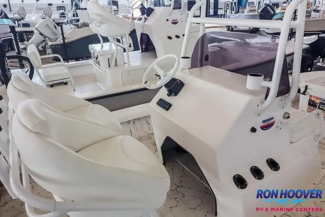 Slide: The Image of Majek 22 XTREME 2025 - 22