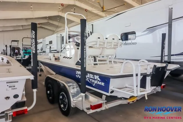 Slide: The Image of Majek 22 XTREME 2025 - 4